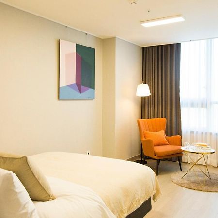 Celebstay Songdo Halla Western Park Yeonsu Exteriör bild