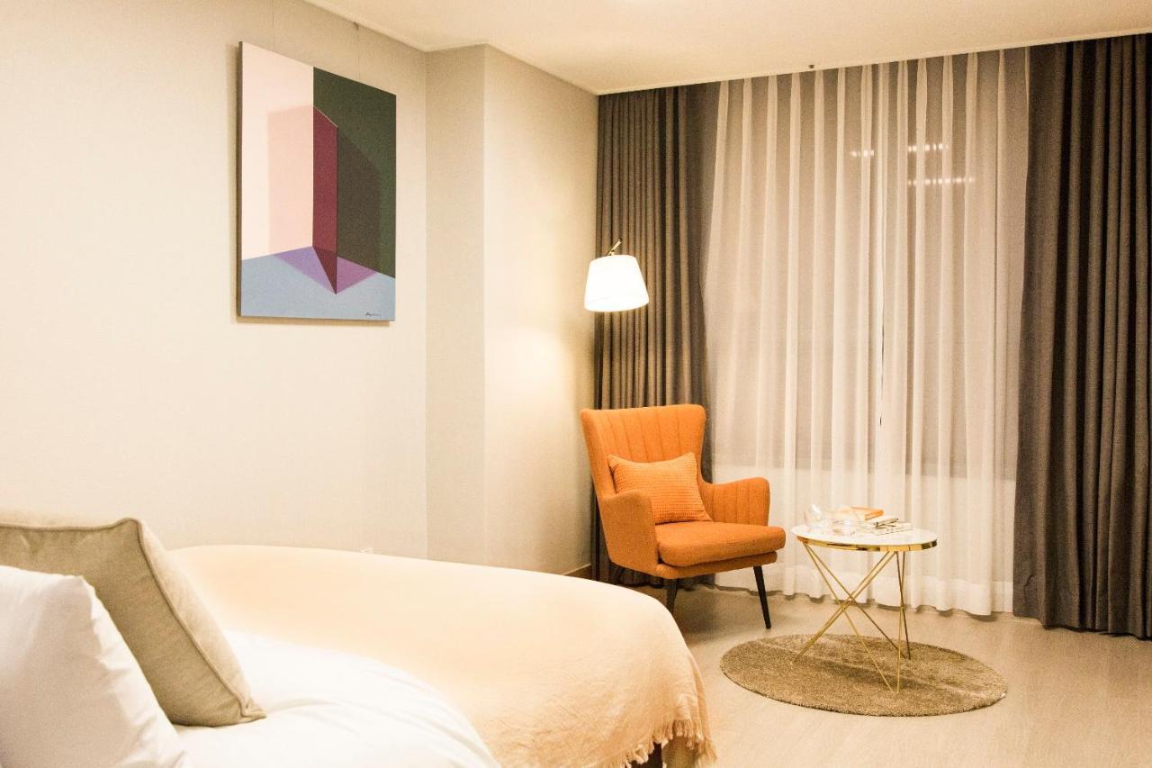Celebstay Songdo Halla Western Park Yeonsu Exteriör bild